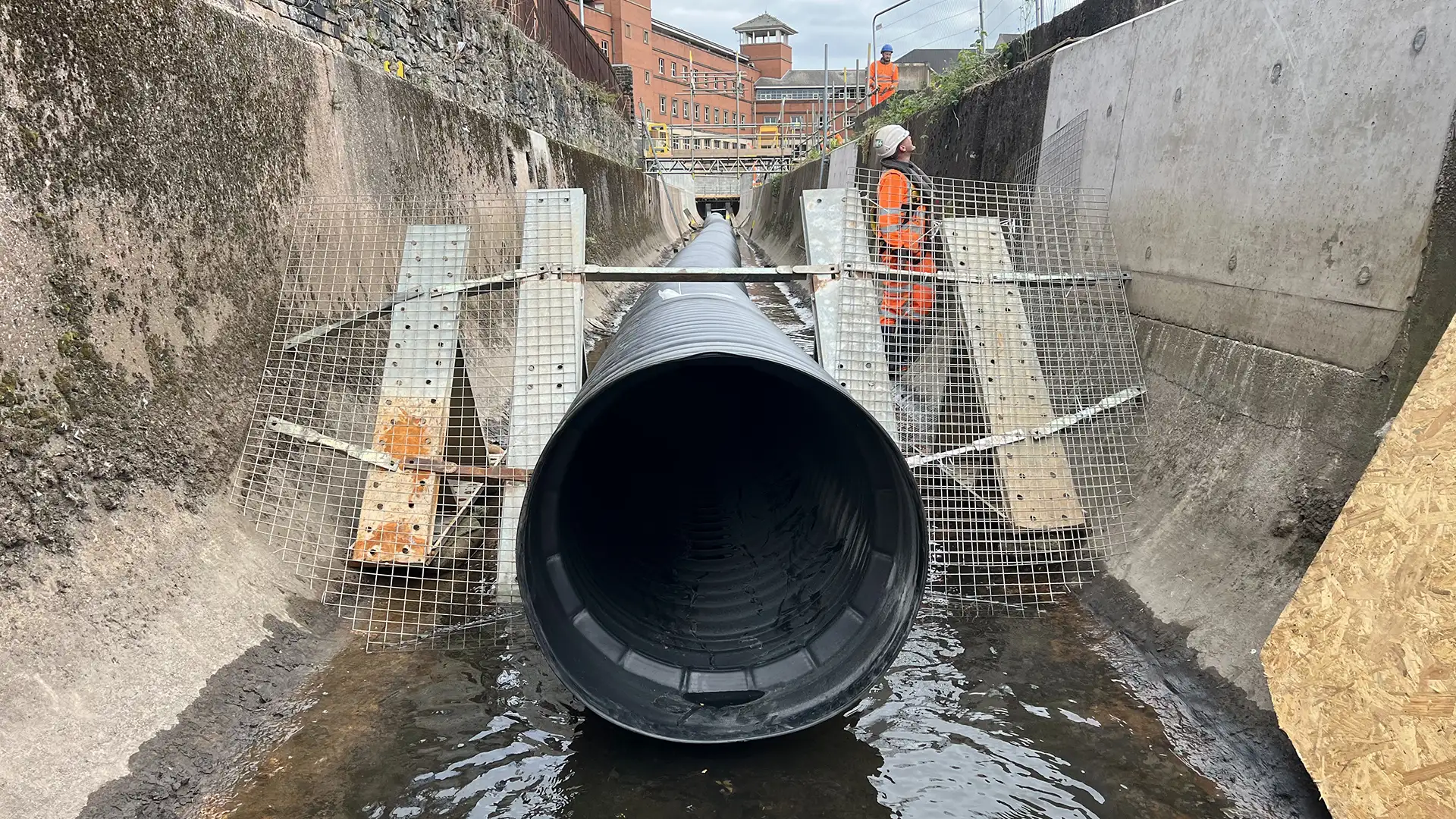 Temporary Flow Diversion for Concrete Channel Remediation, Staffordshire